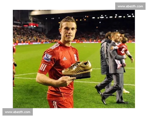 双料队长亨德森 35 岁生日快乐！利物浦与英格兰官方致敬传奇