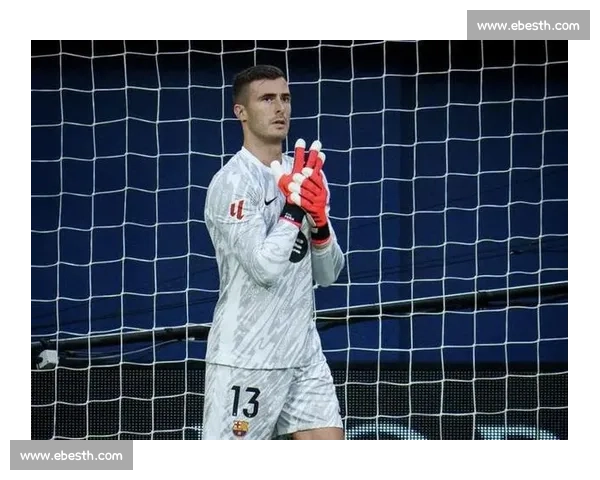 巴萨外租 21 岁门将新星阿斯特拉拉加 加速门将位置年轻化布局