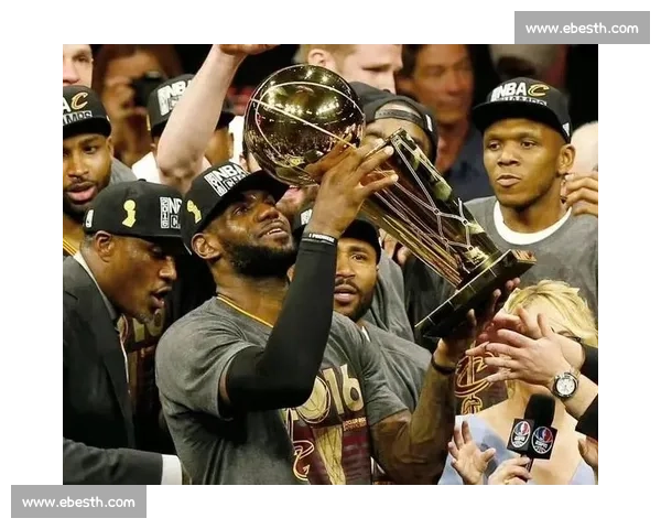 均薪 2000 万成续约关键！芬尼・史密斯铁心留守湖人